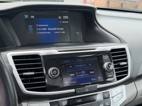 Used 2013 Honda Accord EX-L image 17
