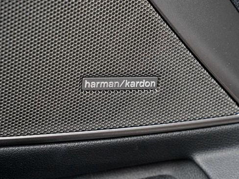 Used 2022 BMW M3 Competition w/ M Carbon Exterior Package image 10