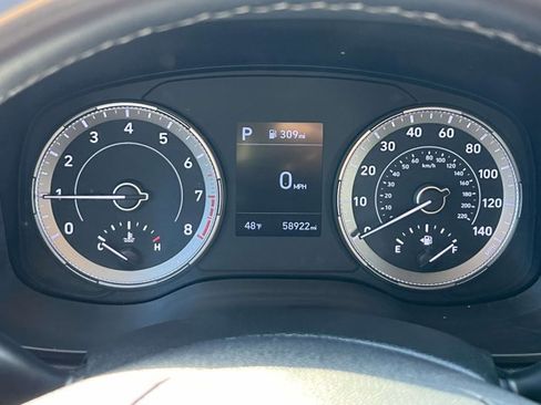 Used 2021 Hyundai Venue SEL image 23