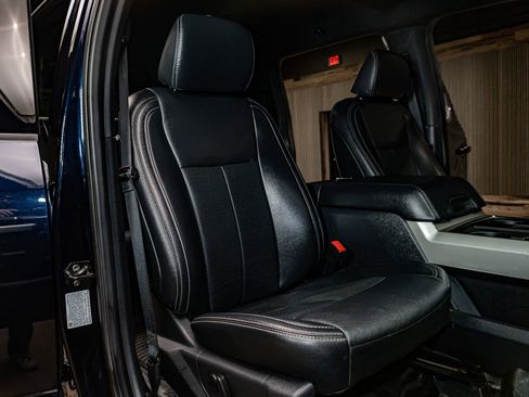 Used 2022 Ford F250 Lariat w/ Snow Plow/Camper Package image 27