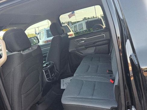 Used 2020 RAM 1500 Big Horn AWD/4WD image 11