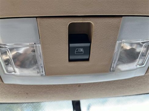 Used 2016 Ford F250 Lariat image 33