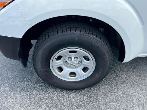 Used 2019 Nissan Frontier S RWD image 18