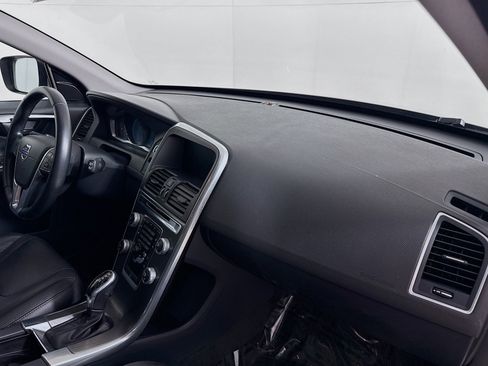 Used 2016 Volvo XC60 T6 image 26