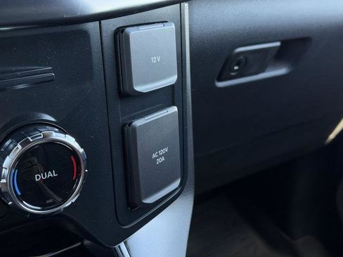 New 2025 Ford F150 Platinum w/ Equipment Group 702A High image 22