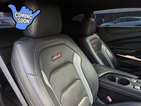 Used 2019 Chevrolet Camaro SS RWD image 11
