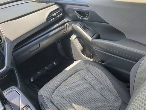 Used 2024 Subaru Crosstrek 2.0i Premium AWD/4WD image 17