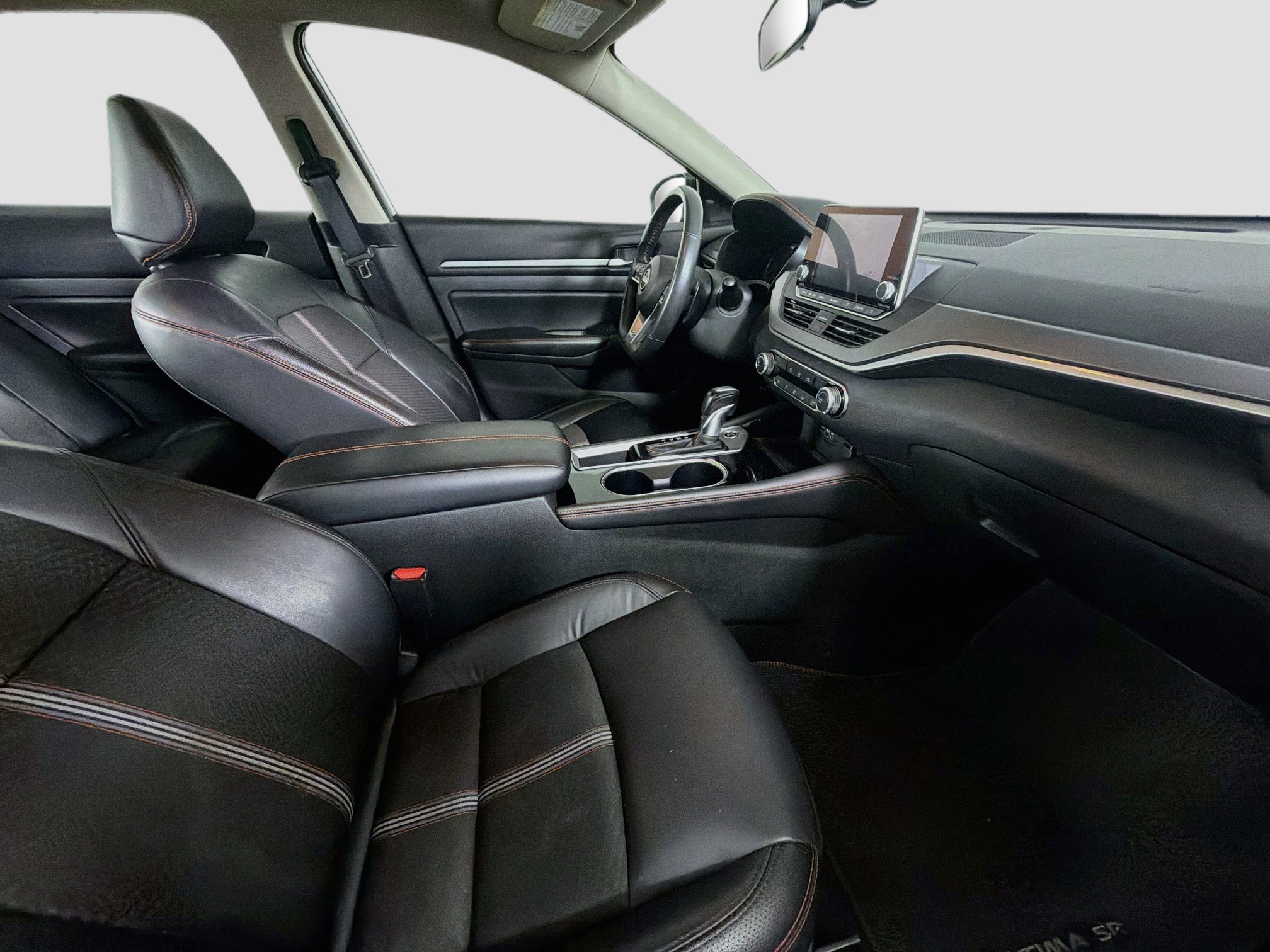 Used 2024 Nissan Altima 2.5 SR FWD image 28