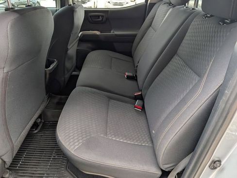 Used 2021 Toyota Tacoma SR5 w/ Trail Edition image 27