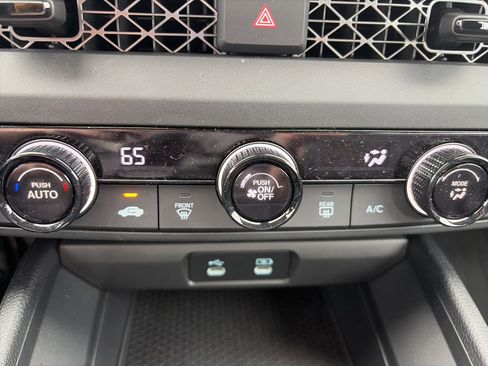 Certified 2025 Honda Accord LX image 14