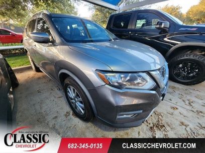 Used 2018 Nissan Rogue SV
