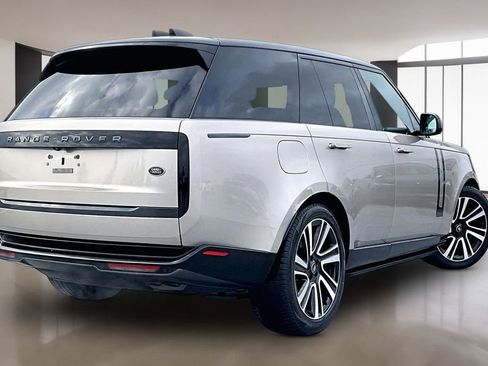 Certified 2023 Land Rover Range Rover SE image 6