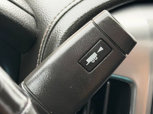 Used 2018 Chevrolet Silverado 1500 LTZ Z71 w/ Centennial Edition image 43