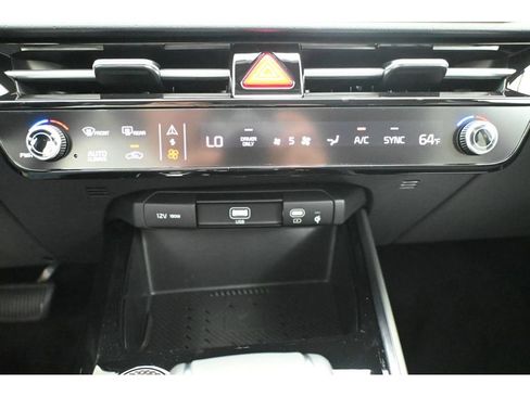 New 2026 Kia Niro EX FWD image 26