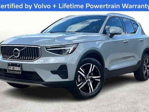 Certified 2025 Volvo XC40 B5 Core image 14
