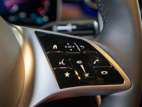 Certified 2025 Mercedes-Benz C 300 4MATIC Sedan image 23