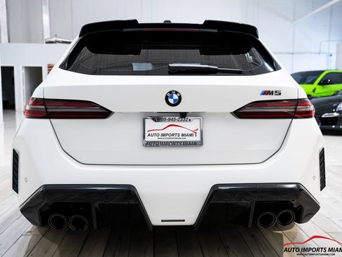 Used 2026 BMW M5 Touring AWD/4WD image 21