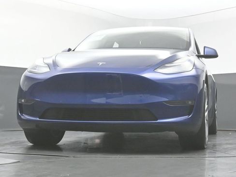 Used 2021 Tesla Model Y 2WD image 45