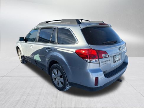 Used 2012 Subaru Outback 2.5i Premium image 2