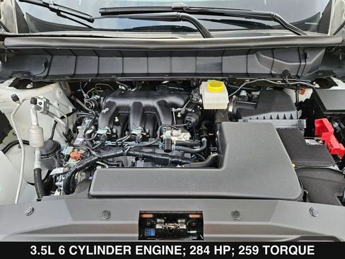 New 2026 Nissan Pathfinder SV image 32