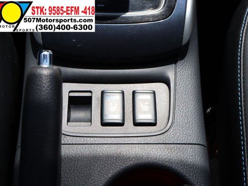Used 2017 Nissan Sentra SR Turbo w/ SR Turbo Premium Package FWD image 19