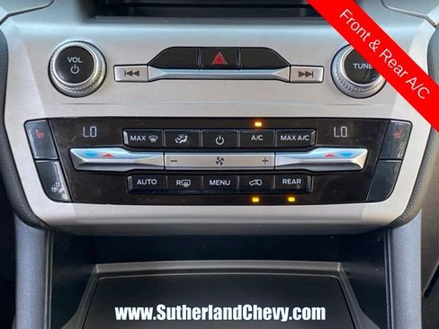 Used 2021 Ford Explorer XLT w/ Equipment Group 202A AWD/4WD image 32