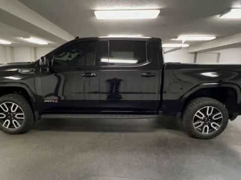 Certified 2024 GMC Sierra 1500 AT4 w/ Technology Package AWD/4WD image 5