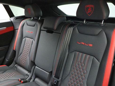 Used 2024 Lamborghini Urus S AWD/4WD image 29