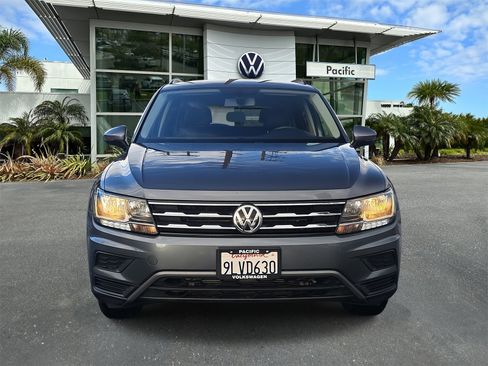 Used 2020 Volkswagen Tiguan SE image 2