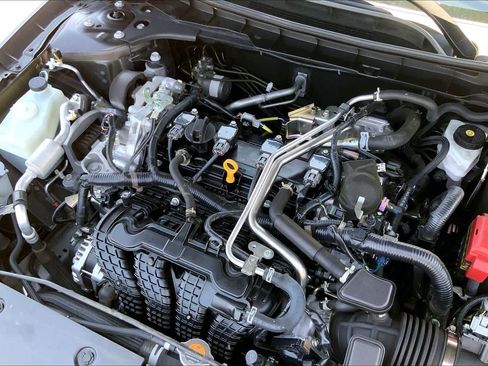 Used 2024 Nissan Altima 2.5 S FWD image 32