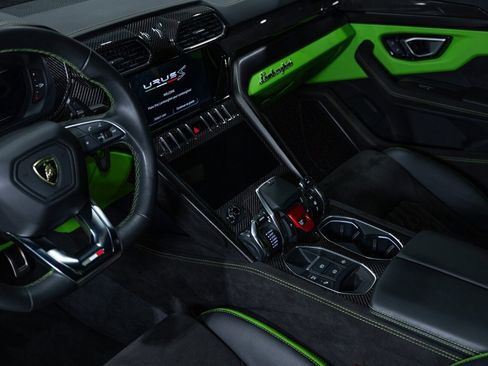 Used 2023 Lamborghini Urus S image 53