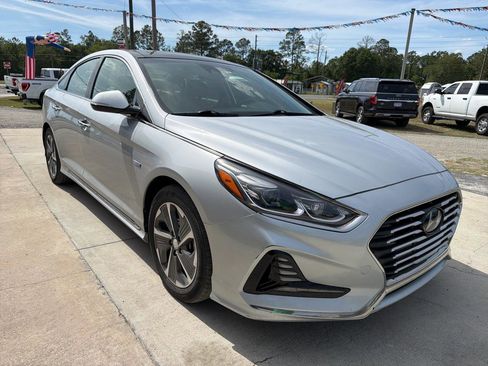 Used 2019 Hyundai Sonata Limited w/ Ultimate Package 02 FWD image 3