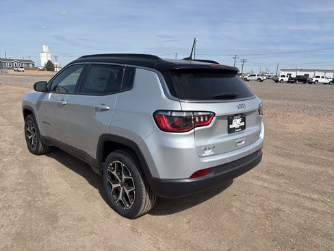 New 2026 Jeep Compass Limited w/ Sun, Sound & Navigation Group AWD/4WD image 5