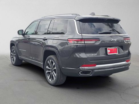 Used 2021 Jeep Grand Cherokee L Overland w/ Luxury Tech Group IV AWD/4WD image 5