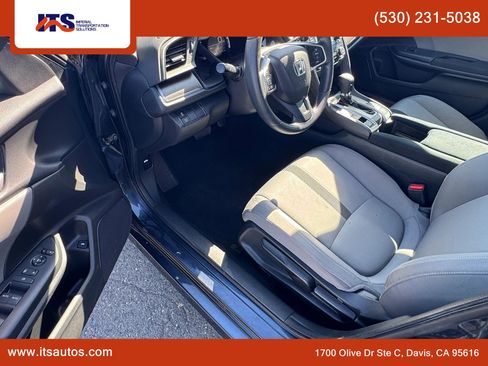 Used 2016 Honda Civic LX image 9