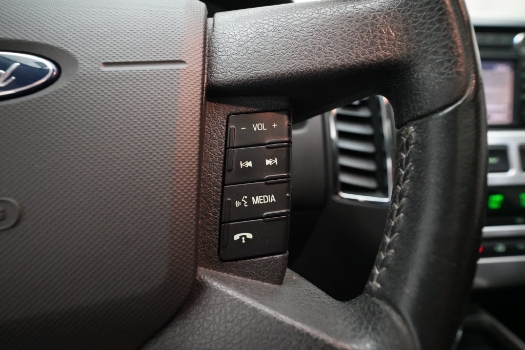 Used 2008 Ford Edge Limited AWD/4WD image 18