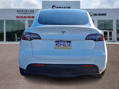 Used 2023 Tesla Model Y Long Range image 5