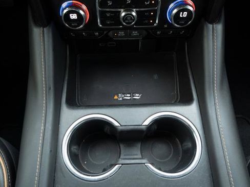 Used 2023 GMC Yukon AT4 w/ Technology Package image 23