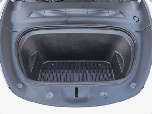 Used 2021 Tesla Model Y Long Range image 22