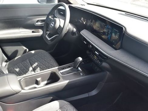 New 2026 Nissan Kicks SV w/ SV Premium Package AWD/4WD image 18