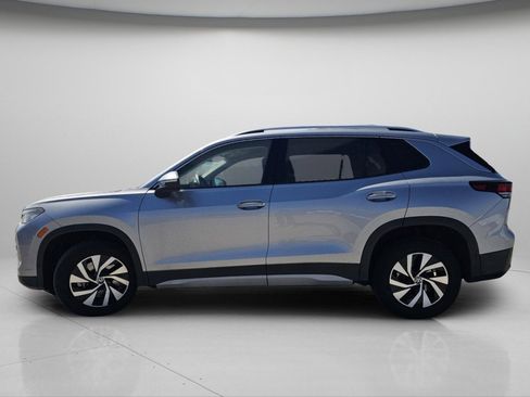 Used 2025 Volkswagen Tiguan S AWD/4WD image 19