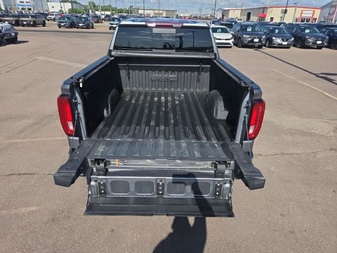 Used 2022 GMC Sierra 1500 SLT w/ SLT Premium Plus Package AWD/4WD image 34