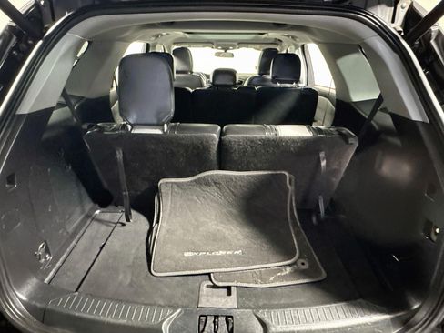 Used 2021 Ford Explorer XLT w/ Equipment Group 202A AWD/4WD image 26
