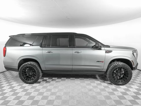 Used 2026 GMC Yukon XL AT4 Ultimate image 5