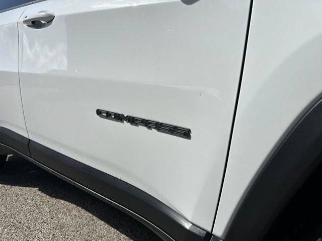 Certified 2025 Jeep Compass Latitude w/ Altitude Special Edition AWD/4WD image 45