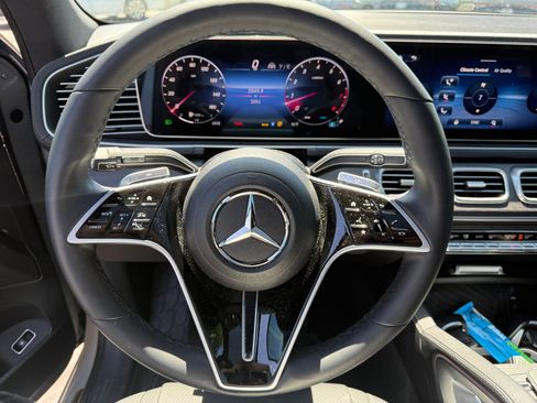 Used 2025 Mercedes-Benz GLE 580 4MATIC image 18