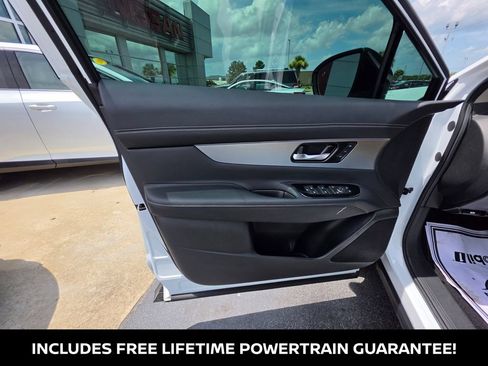 Certified 2025 Nissan Murano SL w/ Cargo Package AWD/4WD image 17