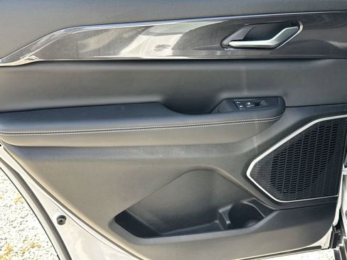 Used 2022 Jeep Grand Cherokee L Laredo image 23