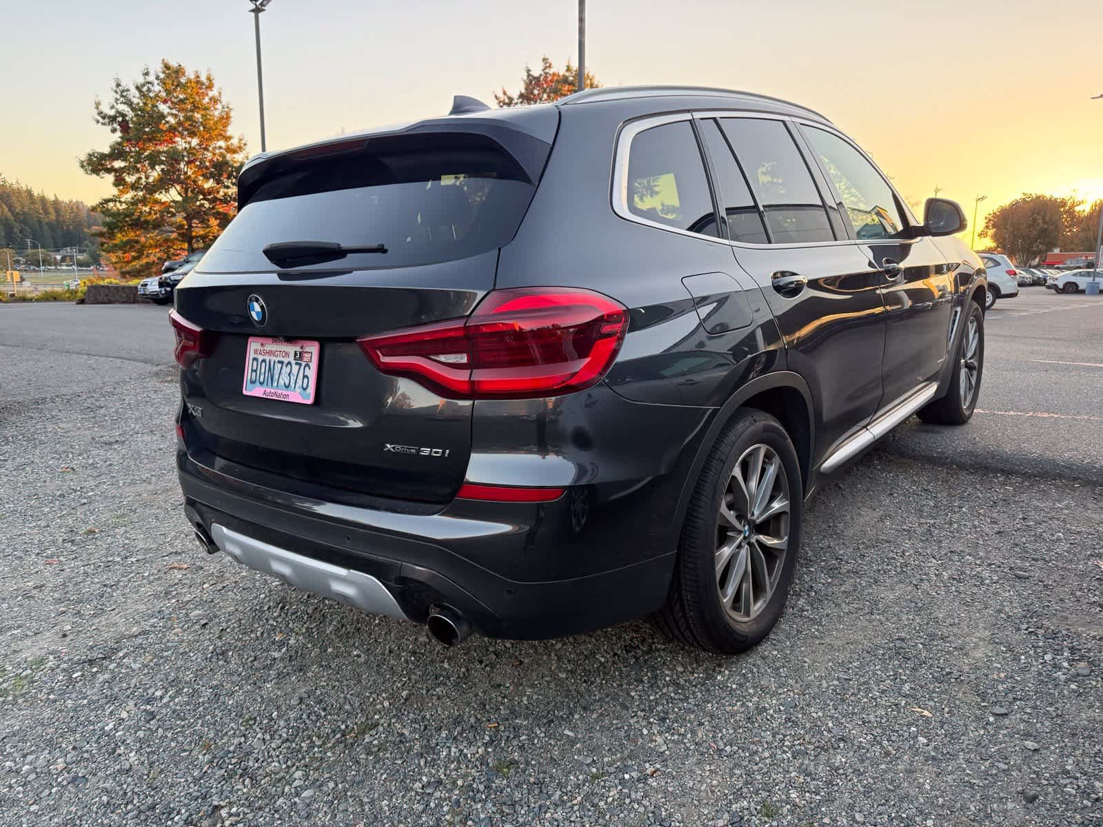 Used 2019 BMW X3 xDrive30i w/ Premium Package AWD/4WD image 3