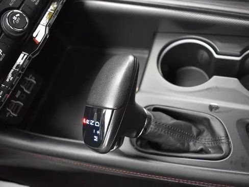 Used 2024 Dodge Durango GT AWD/4WD image 35